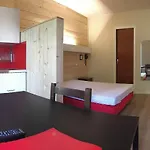 小火车公寓式酒店 酒店 2*