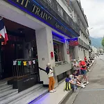小火车公寓式酒店