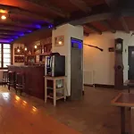 小火车公寓式酒店 2*