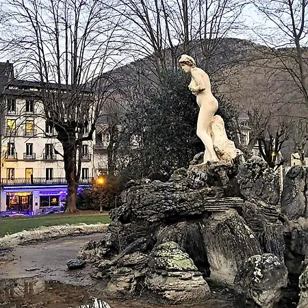 Le Petit Train 호텔 Bagnères-de-Luchon