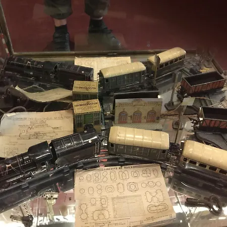 Le Petit Train Bagneres-de-Luchon